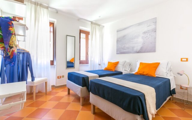 Lovely apt in Sorrento Old town Close to the Beach