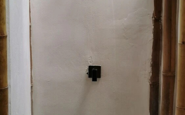 Bamboo Surf House - Hostel