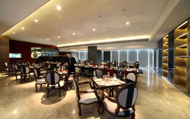 Rhombus Park Aura Chengdu Hotel