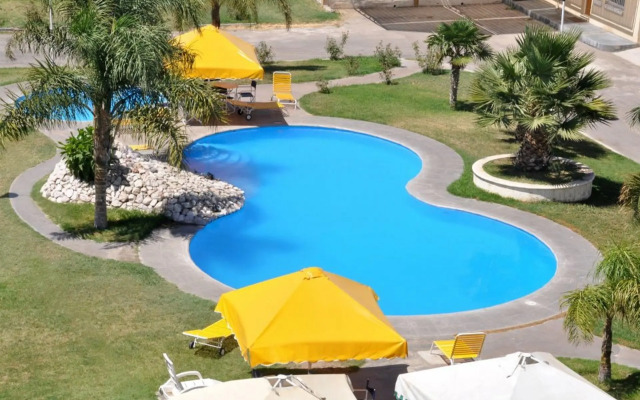 Alkristal Hotel Y Apart