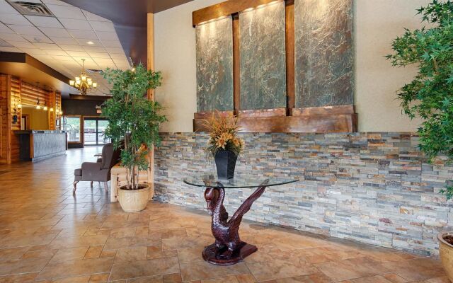 Best Western Plus Nor'wester Hotel & Conference Centre