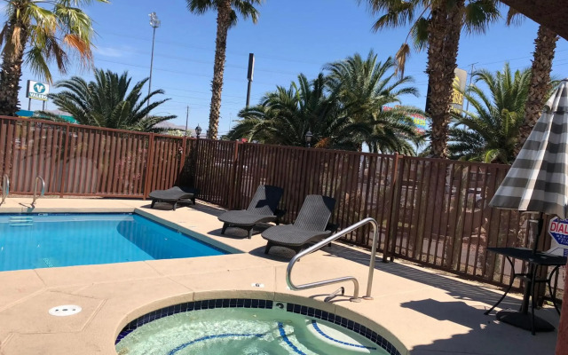 Sunrise Inn Hotel