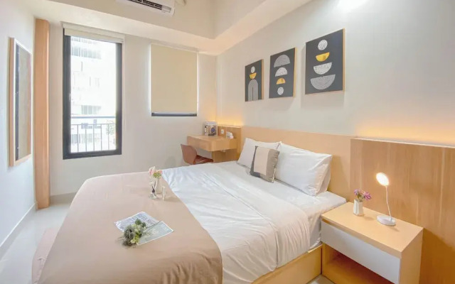 Cozy Living Studio at Evenciio Margonda Apartment