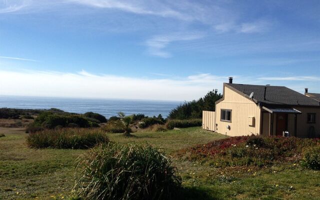 Fort Ross Lodge