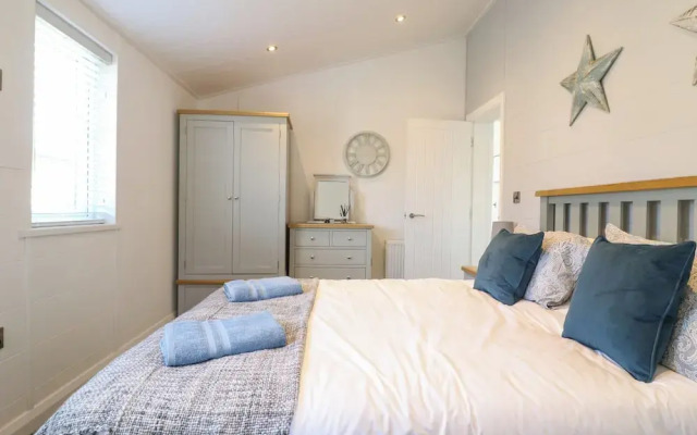 Number 43 The Poplars