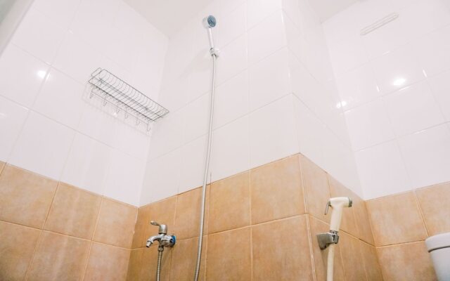 Best Deal And Enjoy Living Studio Green Pramuka City Apartment
