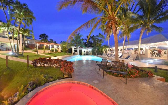 Isabela Villa Bonita - Vacation & Event Venue Sleeps 50!