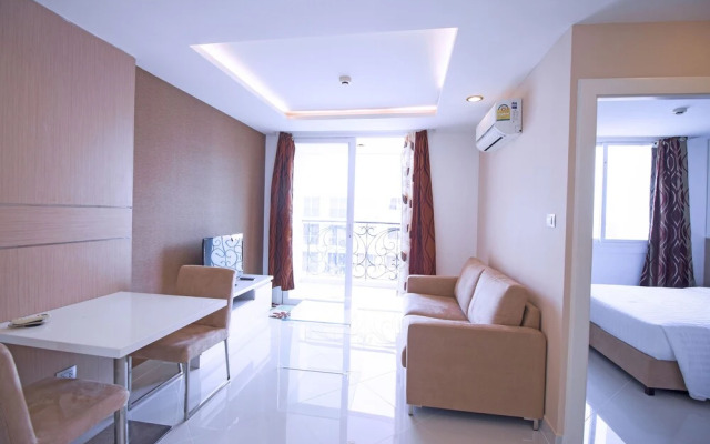 Paradise Park Jomtien by PSR ASIA