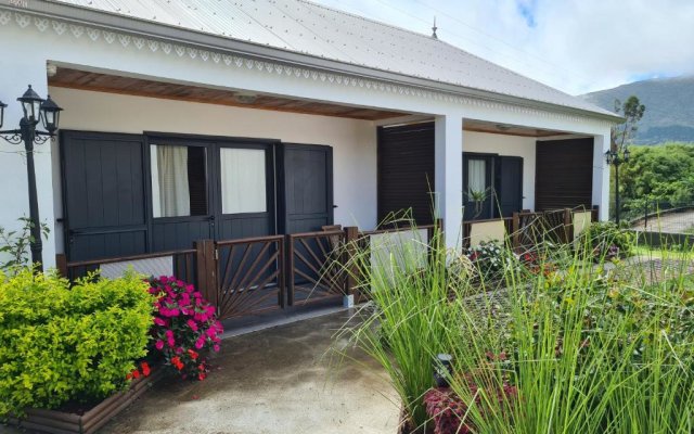 Chambres Et Tables D'Hote Du Voyageur