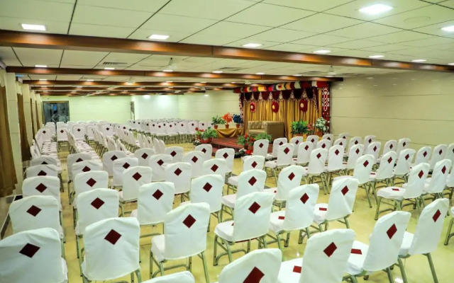 Hotel SSK Grand - Kanchipuram
