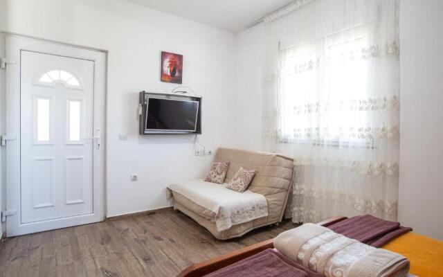 Apartments Oliva