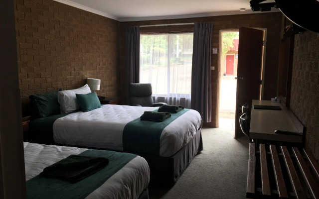 Camellia Motel