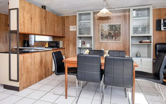 Vibrant Holiday Home in RÃ¸mÃ¸ near Sea