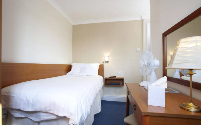 Invicta Hotel
