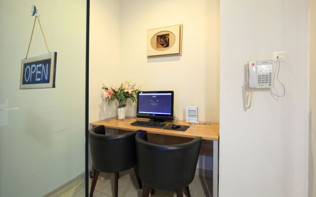 Rasuna Icon Hotel