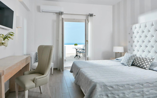 Santorini Palace