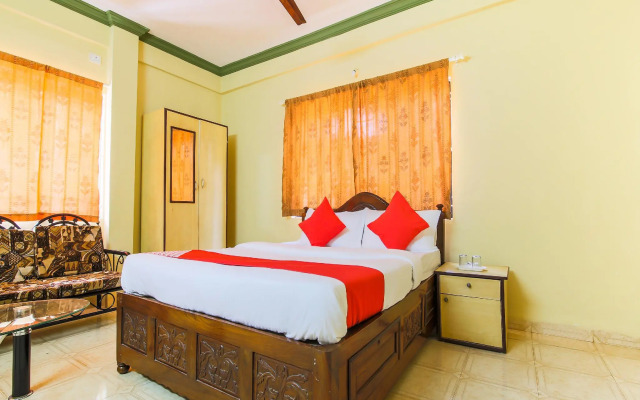 OYO 19831 Crystal Holiday Homes