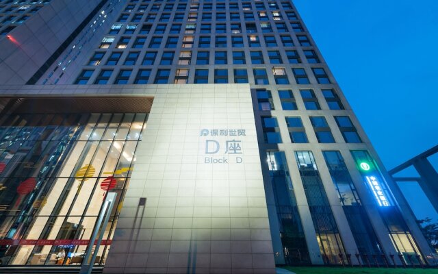 Yicheng Pazhou Poly World Trade Centre Apartment