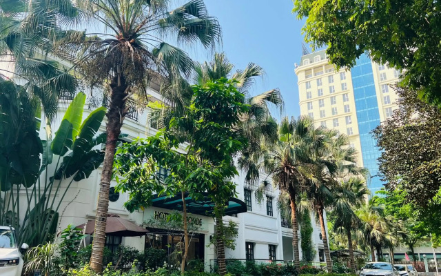 Hotel du Monde