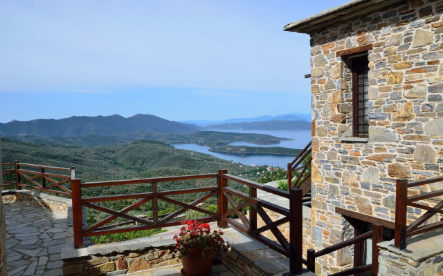 Esperos Suites & Villas