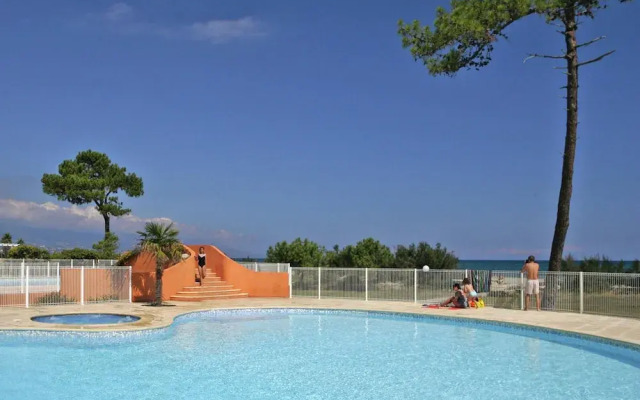 Apartment Near the Sea, Borgo-plage