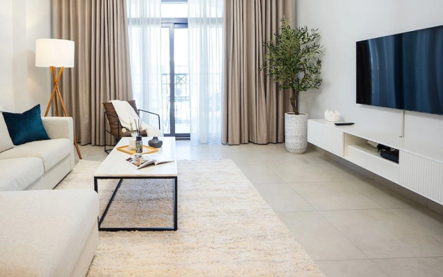 Aya - Spacious 1BR Apartment in Madinat Jumeirah Living