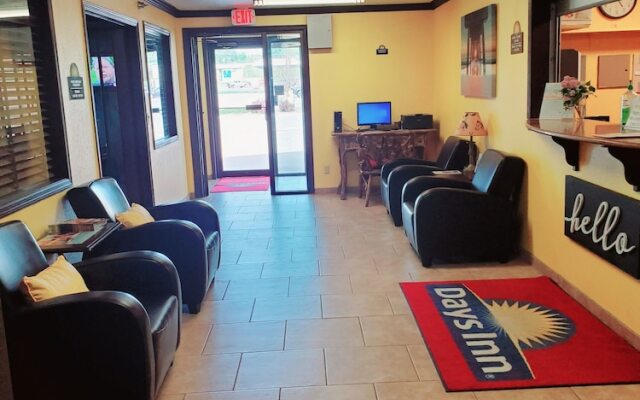 Days Inn By Wyndham Sheridan