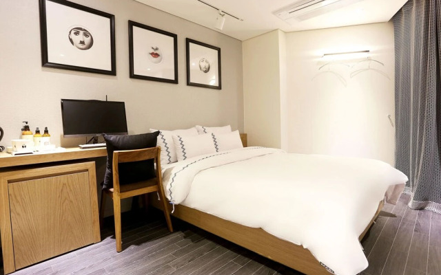 Mari Hotel