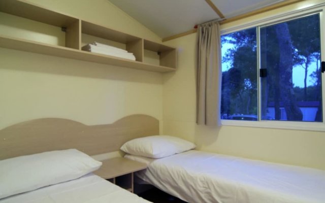 Comfortable Chalet with Two Bathrooms, at 31 Km. From Zadar