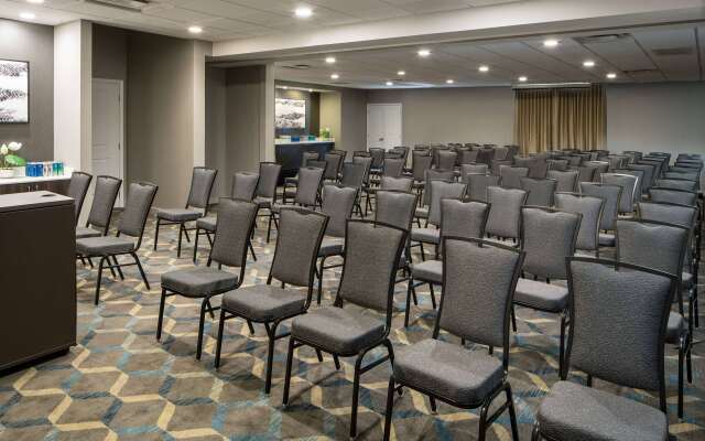 Sonesta ES Suites Fairfax Fair Lakes