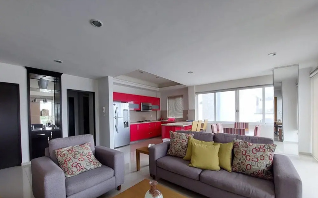 Condo con vista al mar en Torre 2501