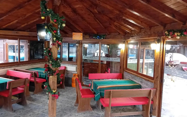 Kyshta za Gosti Tam Krai Rekata