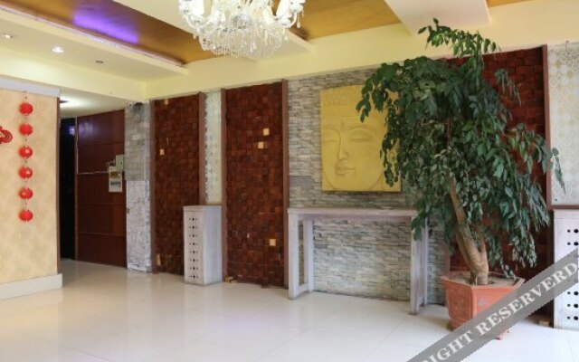 Yare Fengqing Business Hotel