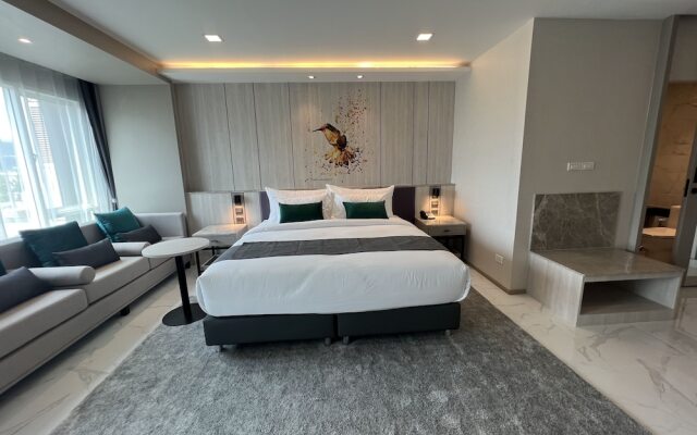 ARNI Skye Hotel