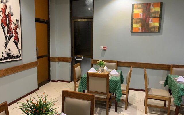 The Grand Villa Hotel