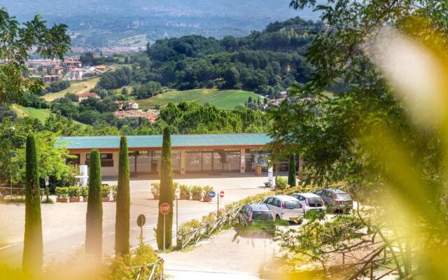 Hu Norcenni Girasole Village