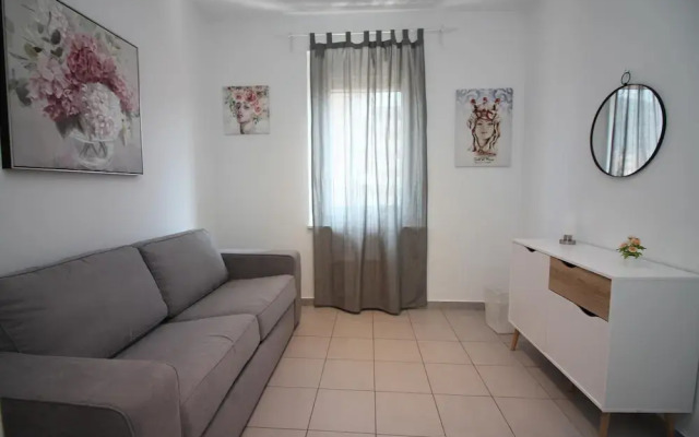 Casa Rosa in Lugano With 2 Bedrooms and 1 Bathrooms