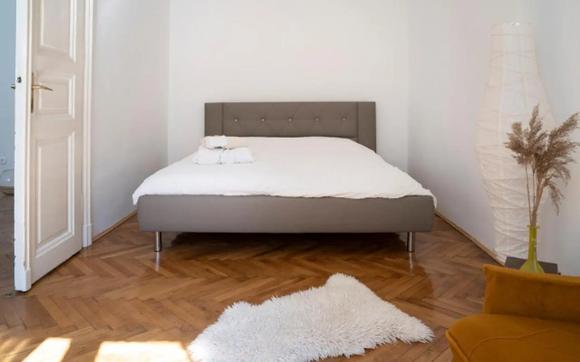 Schäffer Palace