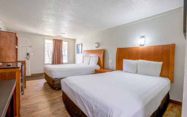 Cozy Garden Inn By OYO Hwy 40 Richmond