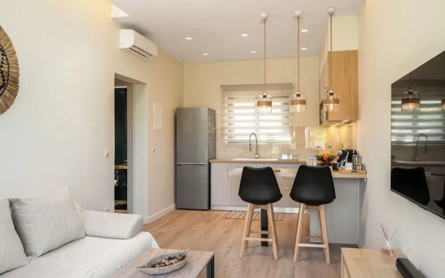 Phos Elegant Residences by Konnect, 400m to the beach