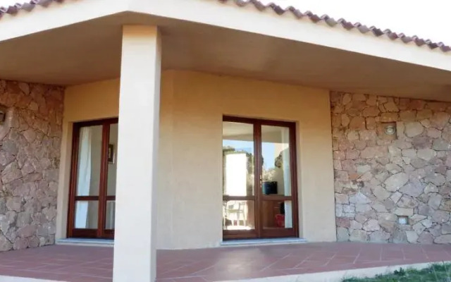 Holiday homes Li Streghi by swimming pool