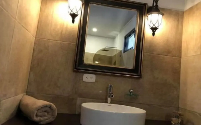 Good Life Lodge