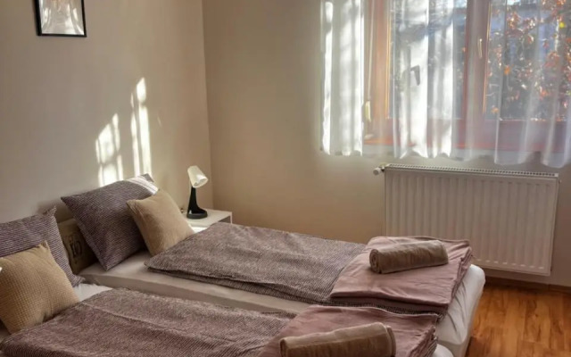 Zoli Apartmanok-Bródy 51-53