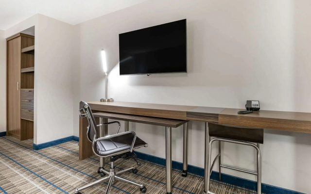MainStay Suites Georgetown Lexington North