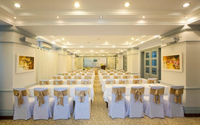 Rembrandt Hotel Nha Trang