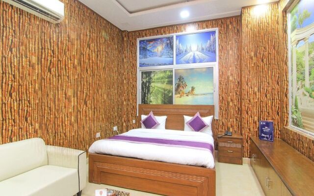 OYO 11449 Hotel Bibo Divine Bliss