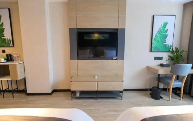 Up And In Zhejiang Shaoxing Zhuji Fengqiao Town