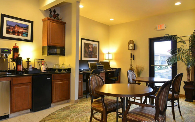 Best Western Swiss Clock Inn