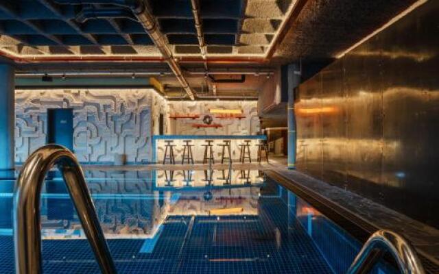 Mix Brussels (Gym & Wellness for Adults Only)
