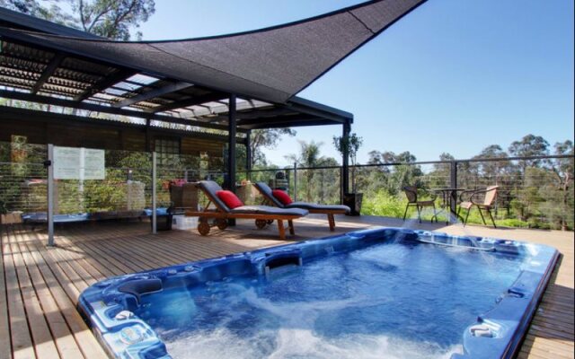 Sunway Farm Bed & Breakfast & Rosebud Cottage